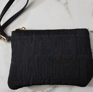 NEW Steve Madden Black Small Hand Purse with Gold Zip. Never Used